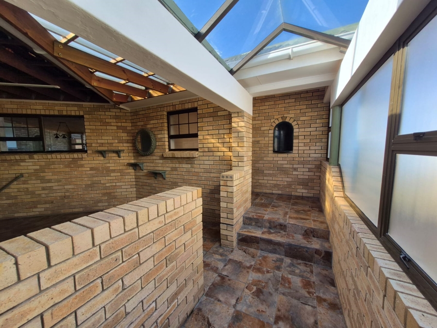 4 Bedroom Property for Sale in Dana Bay Western Cape